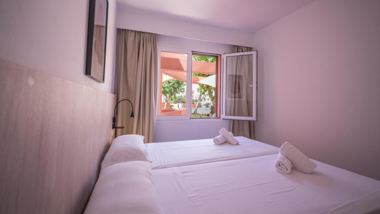 קאלה אן בלאנס Sant Joan Apartaments - Adults Only מראה חיצוני תמונה
