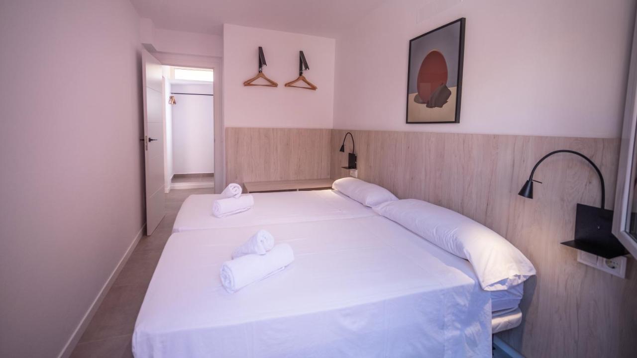 קאלה אן בלאנס Sant Joan Apartaments - Adults Only מראה חיצוני תמונה