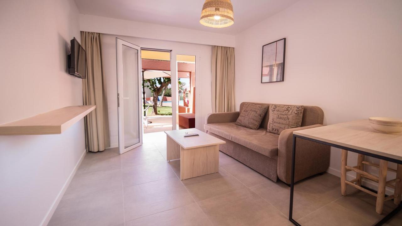 קאלה אן בלאנס Sant Joan Apartaments - Adults Only מראה חיצוני תמונה