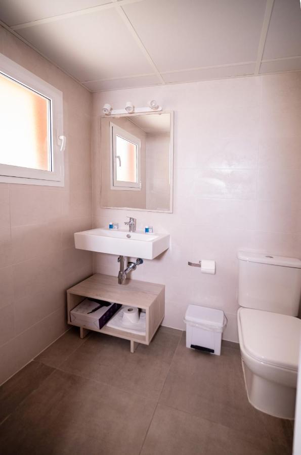 קאלה אן בלאנס Sant Joan Apartaments - Adults Only מראה חיצוני תמונה