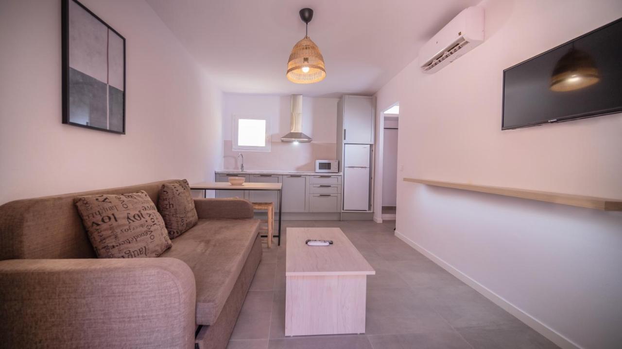 קאלה אן בלאנס Sant Joan Apartaments - Adults Only מראה חיצוני תמונה